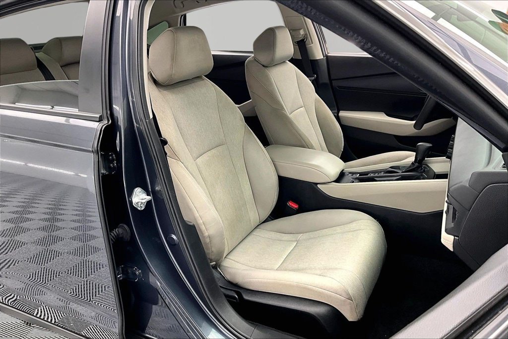 Used 2025 Honda Accord LX image 7