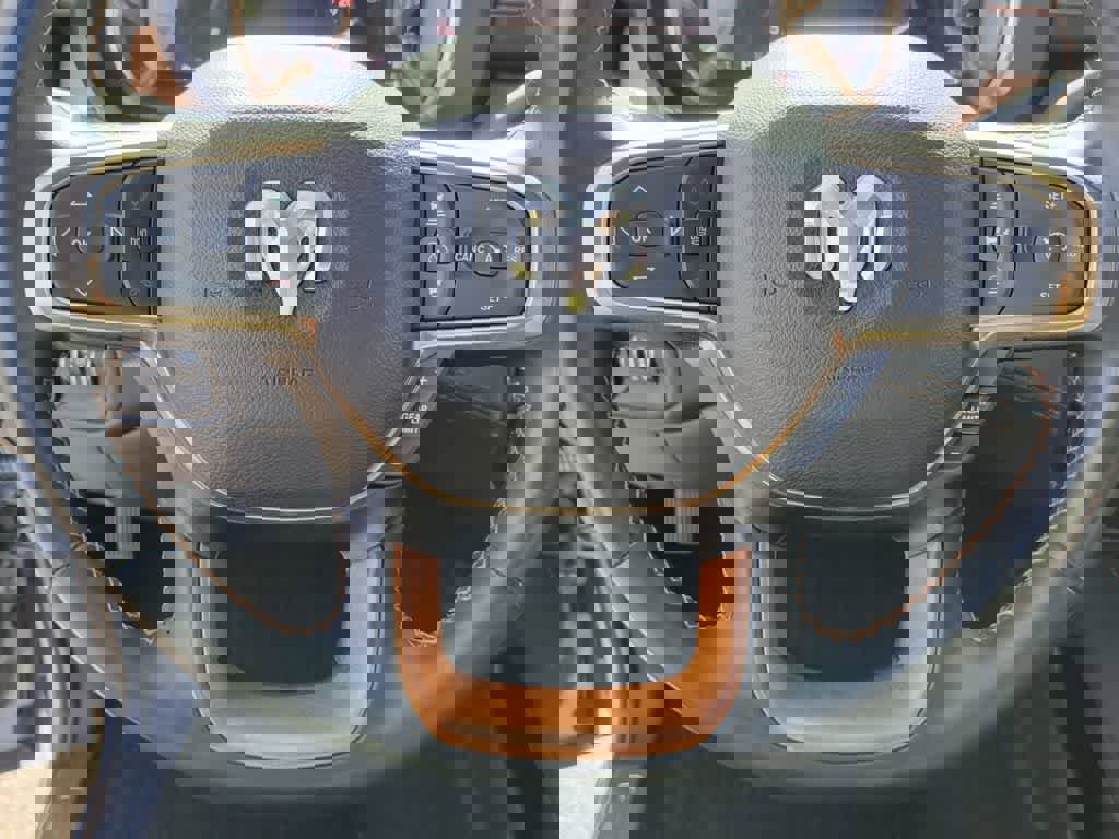 Used 2023 RAM 3500 Limited image 20