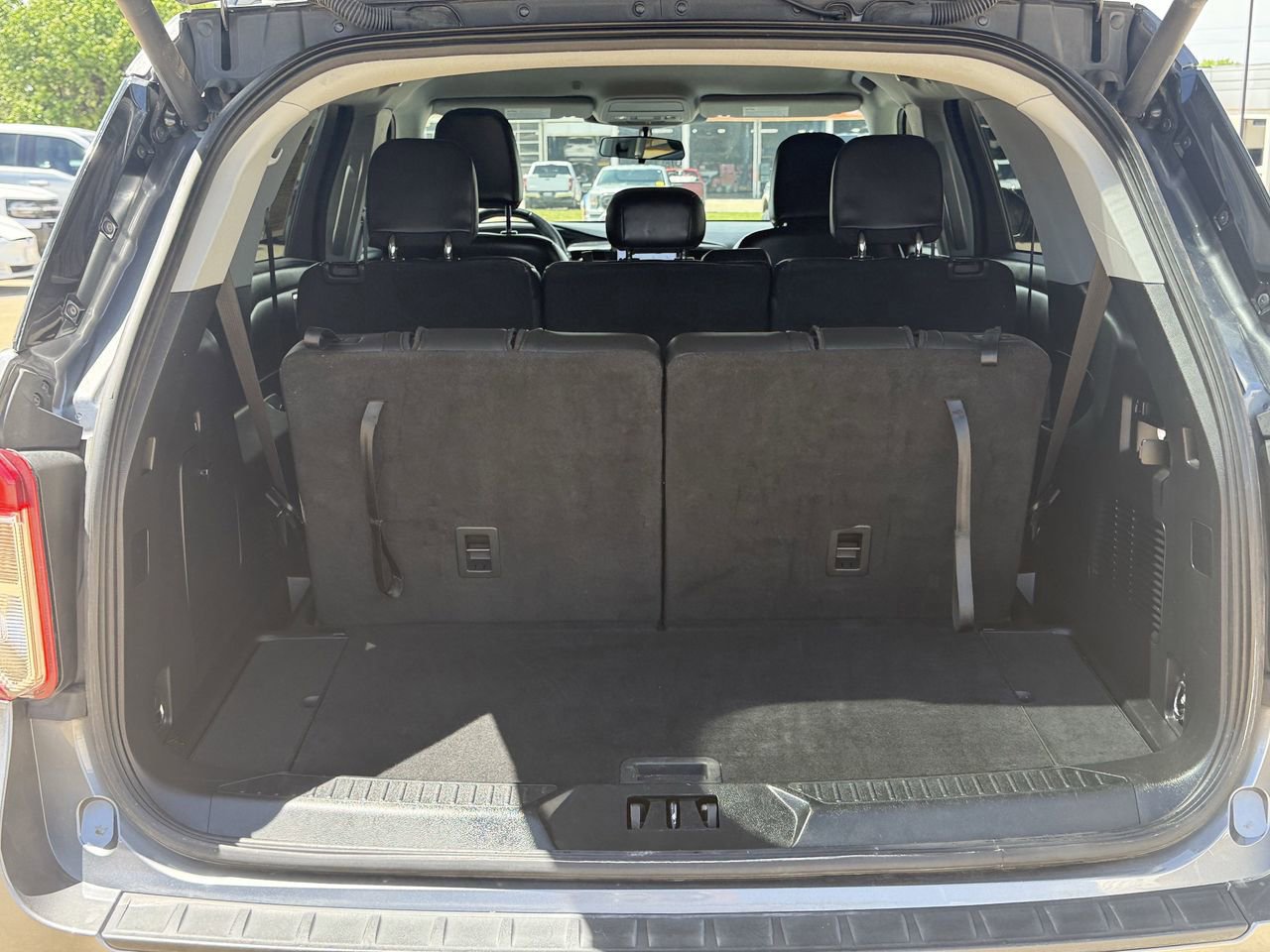 Certified 2021 Ford Explorer XLT w/ Equipment Group 202A image 30