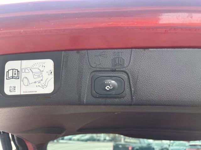 Certified 2018 Ford C-MAX Titanium w/ Equipment Group 301A image 9