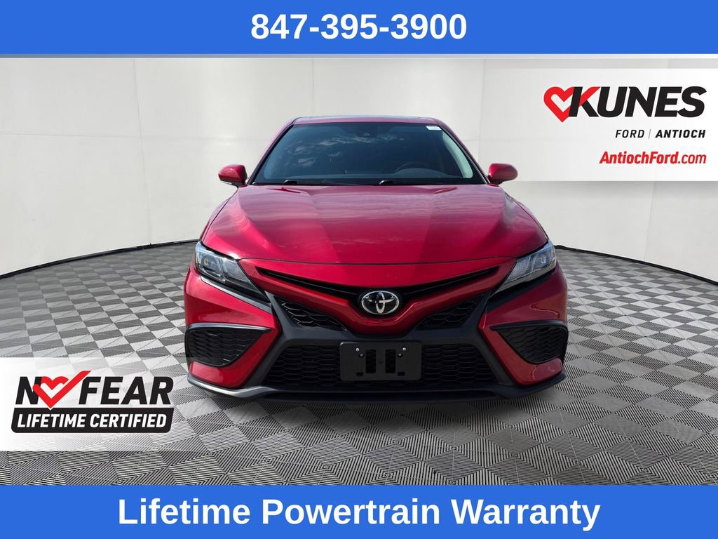 Used 2021 Toyota Camry SE w/ Cold Weather Package image 2