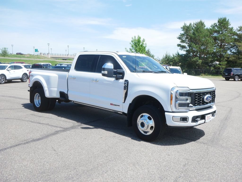 Certified 2023 Ford F350 Platinum AWD/4WD image 4