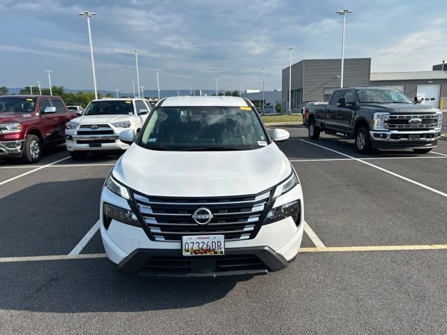 Used 2025 Nissan Rogue SV AWD/4WD image 8