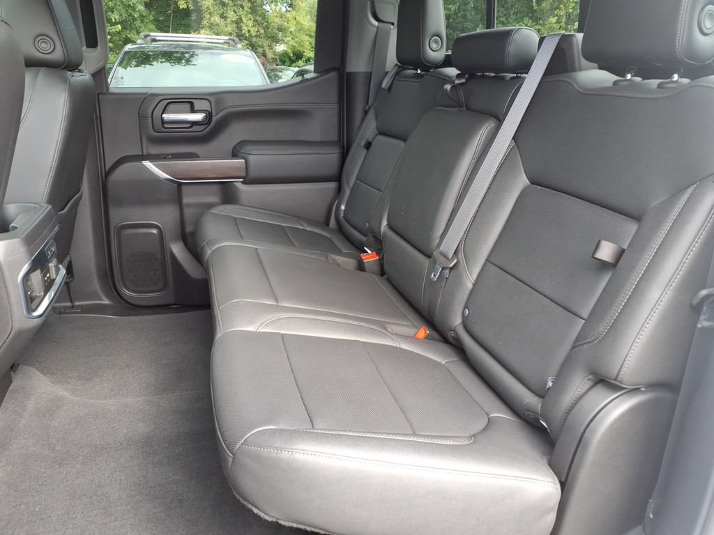 Used 2021 GMC Sierra 1500 SLT w/ SLT Premium Plus Package AWD/4WD image 18