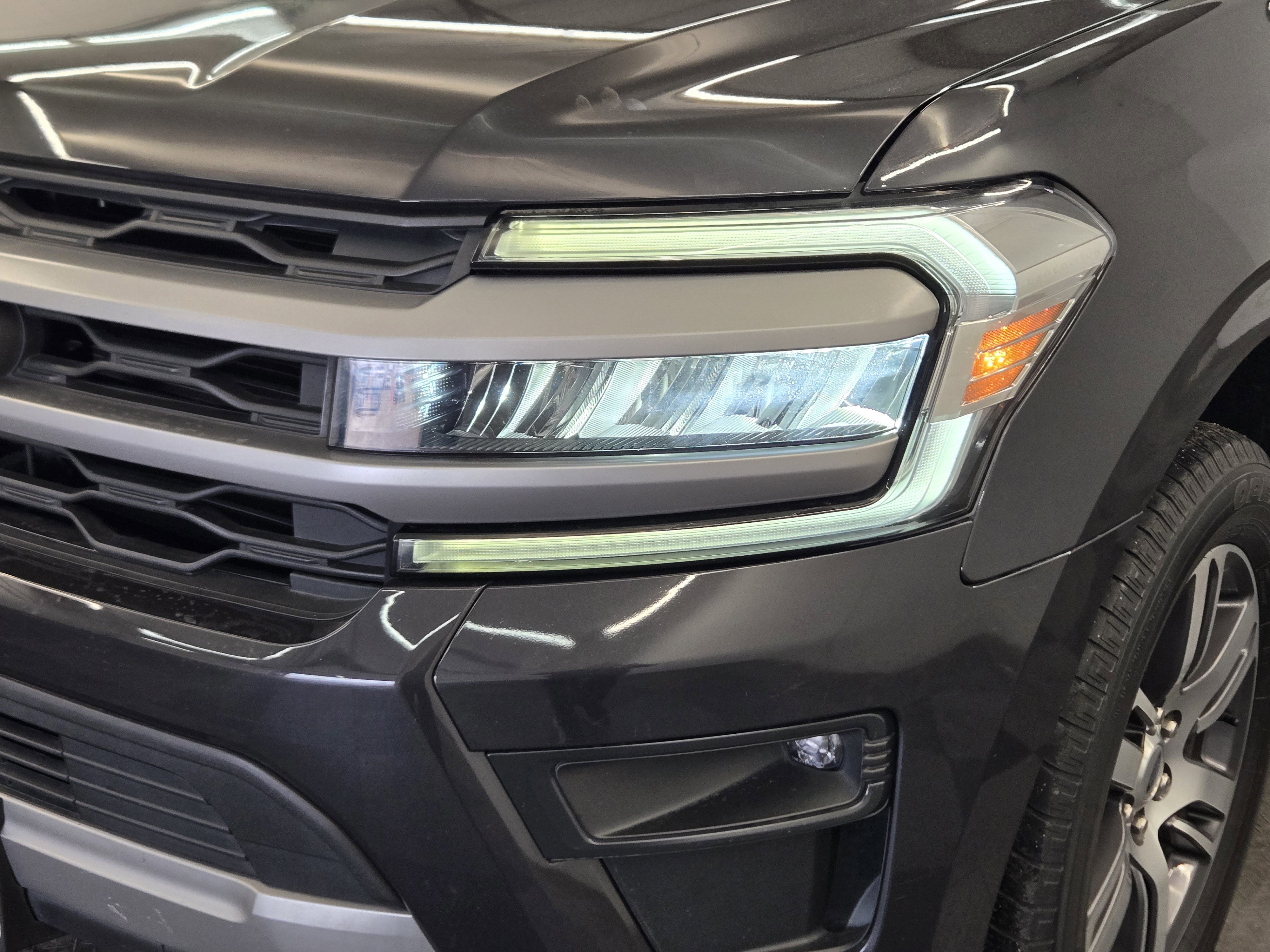 Certified 2022 Ford Expedition XLT image 8