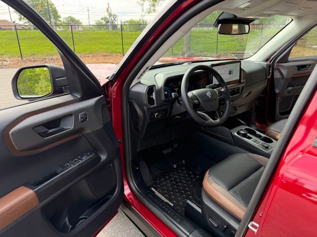 Certified 2025 Ford Bronco Sport Outer Banks w/ Outer Banks Tech Package+ AWD/4WD image 14
