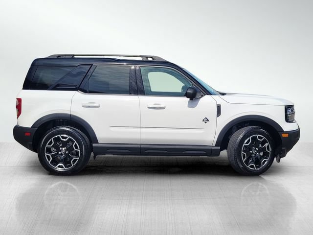Certified 2025 Ford Bronco Sport Outer Banks w/ Outer Banks Tech Package+ AWD/4WD image 3