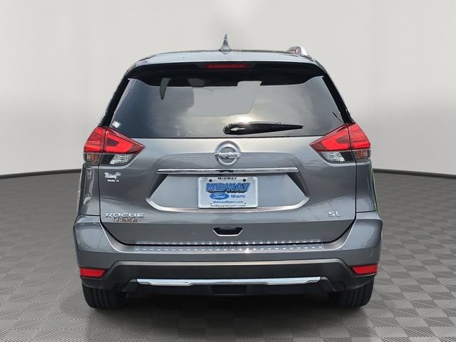 Used 2017 Nissan Rogue SL w/ SL Premium Package FWD image 5