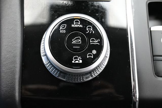 Used 2024 Mitsubishi Outlander SE AWD/4WD image 25