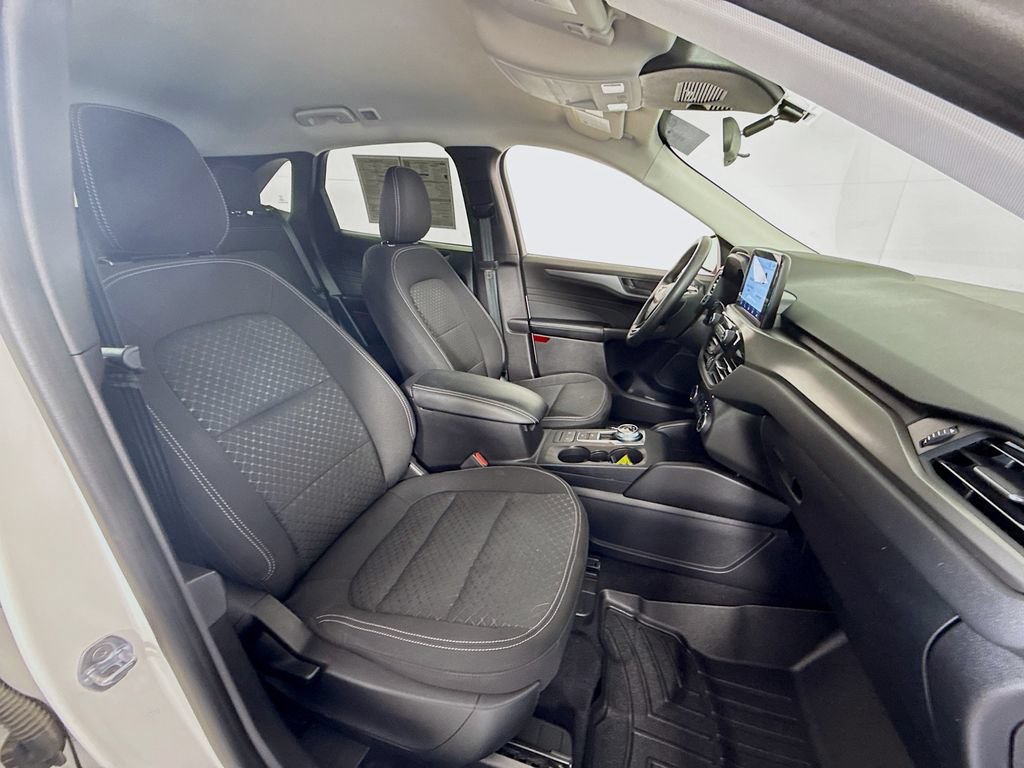 Certified 2023 Ford Escape Active AWD/4WD image 27