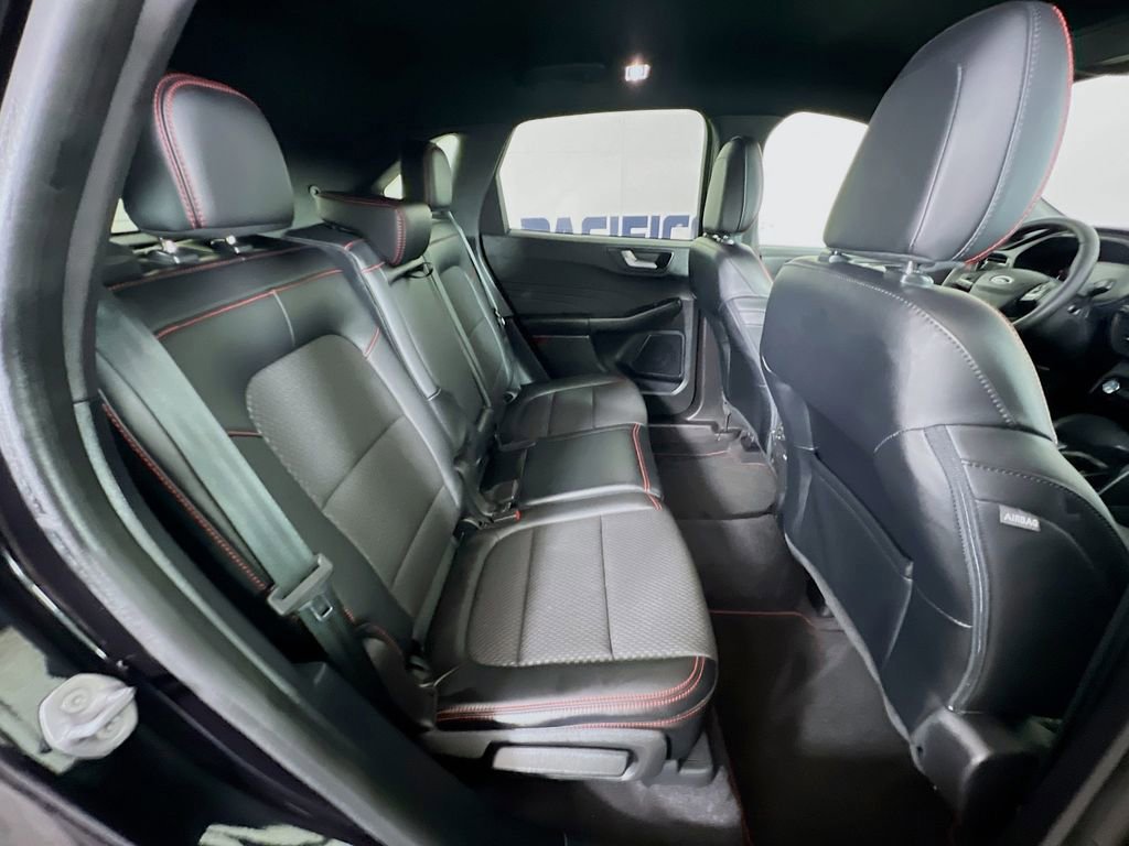 Certified 2023 Ford Escape ST-Line w/ Tech Pack #1 image 31
