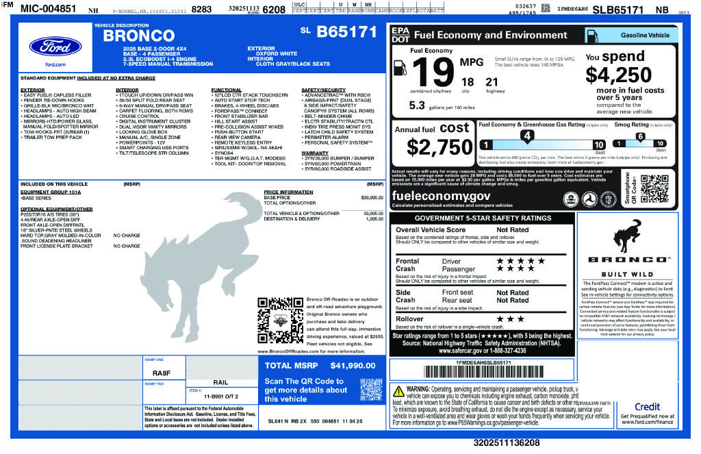 Certified 2025 Ford Bronco 2-Door AWD/4WD image 2
