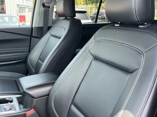 Certified 2023 Ford Explorer XLT w/ Equipment Group 202A AWD/4WD image 30