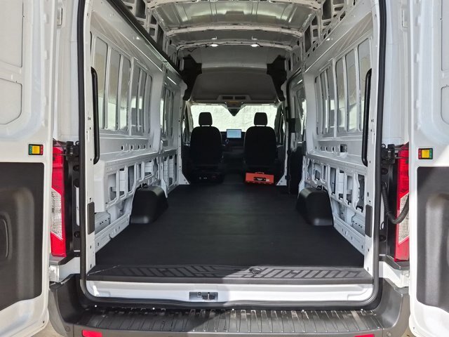 Certified 2025 Ford Transit 350 148 High Roof Extended RWD image 30