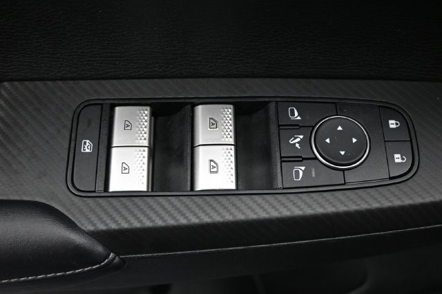 Used 2025 Mitsubishi Outlander SE FWD image 14