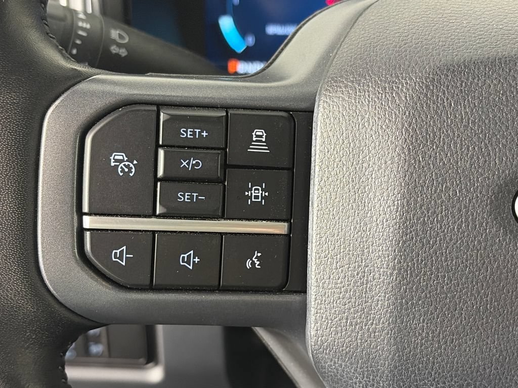 Certified 2024 Ford F250 Lariat w/ Lariat Ultimate Package AWD/4WD image 17