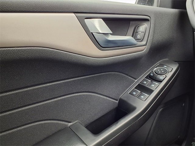 Certified 2022 Ford Escape SEL image 25