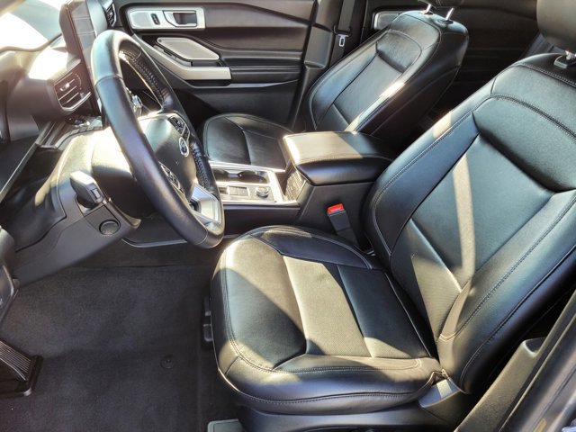 Certified 2022 Ford Explorer Limited w/ Limited Technology Package image 15