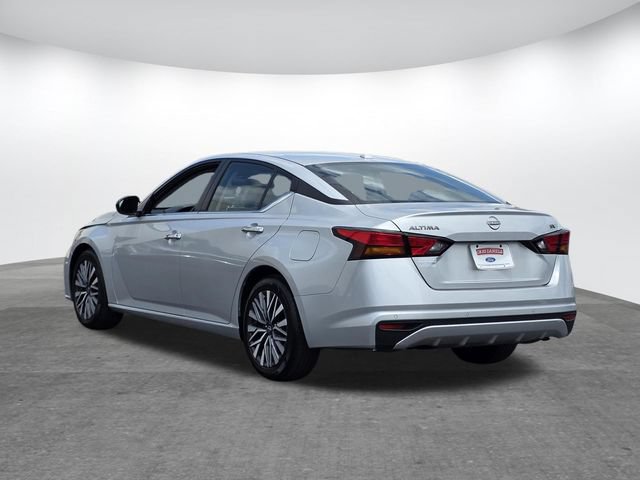 Used 2024 Nissan Altima 2.5 SV FWD image 6