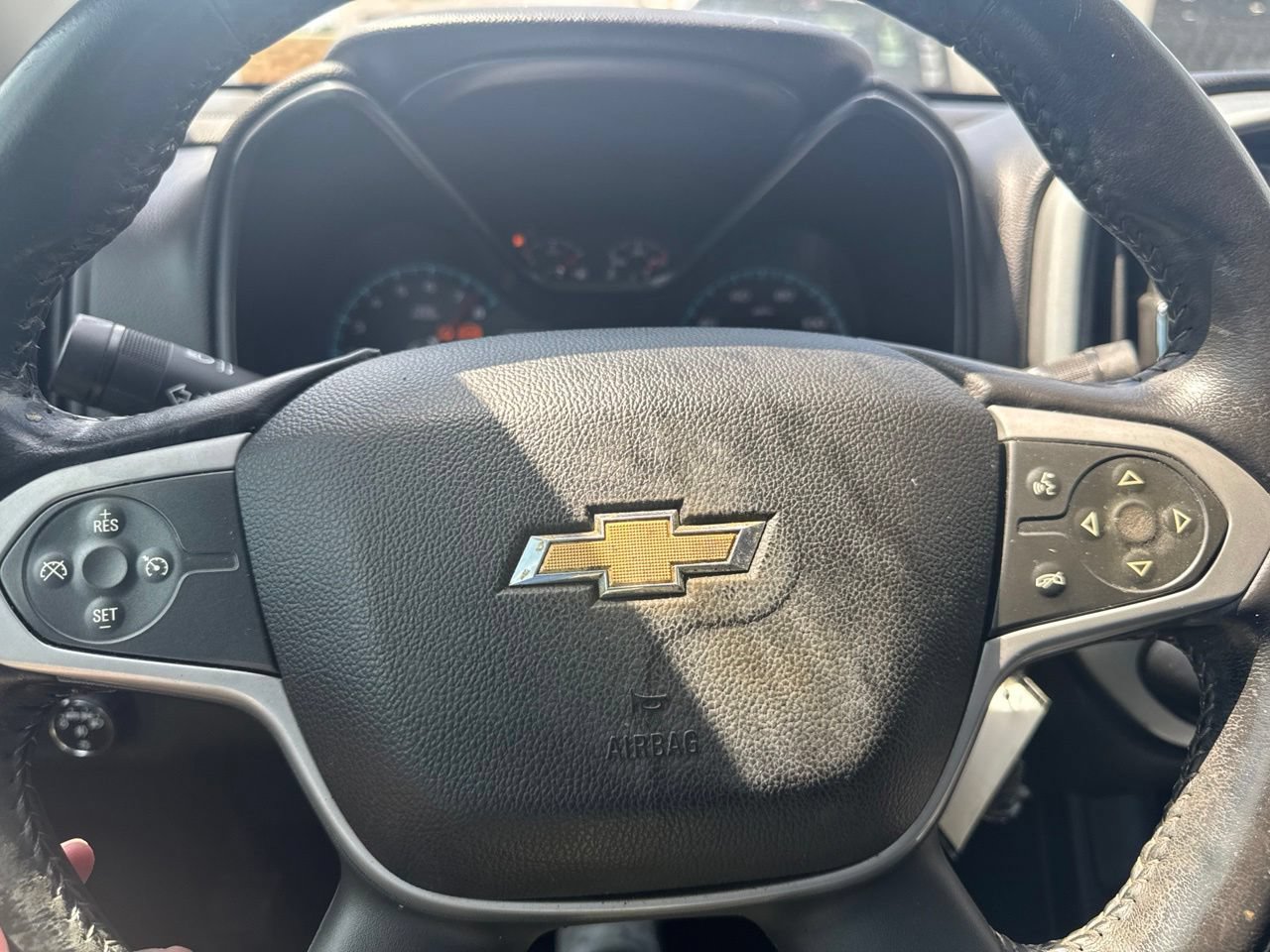 Used 2017 Chevrolet Colorado LT w/ Midnight Edition RWD image 10