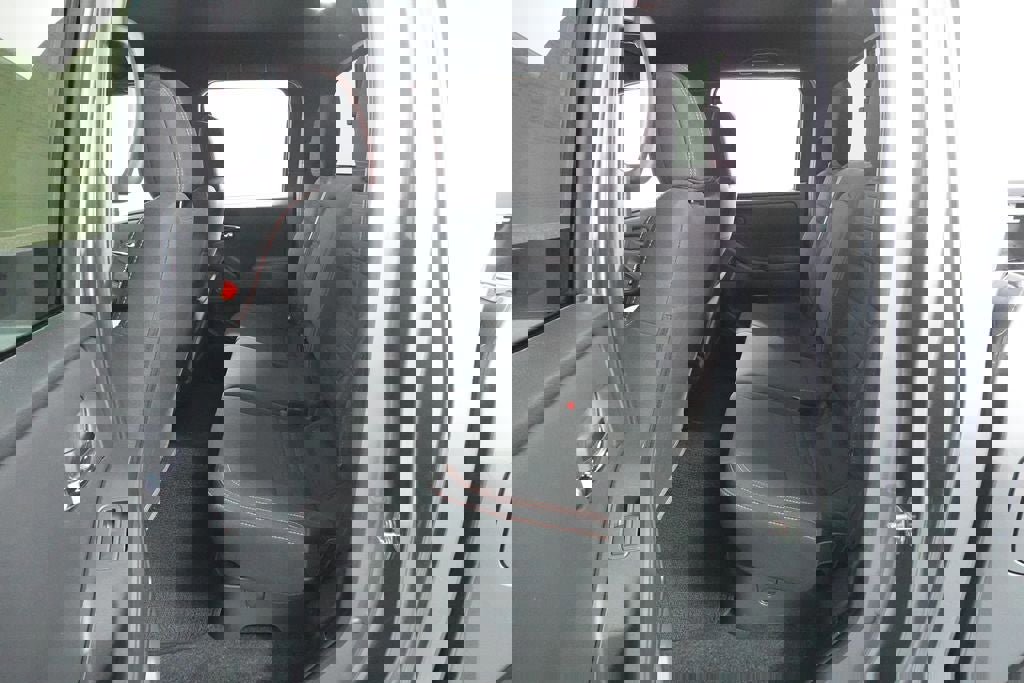 Used 2023 Nissan Frontier PRO-4X w/ Pro Convenience Package image 28