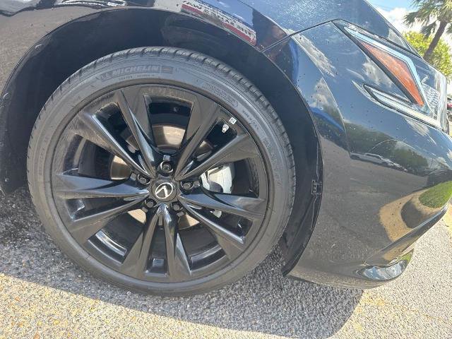 Used 2024 Lexus ES 350 F Sport w/ Accessory Package (Z1) FWD image 9