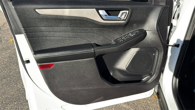 Certified 2022 Ford Escape SEL image 11