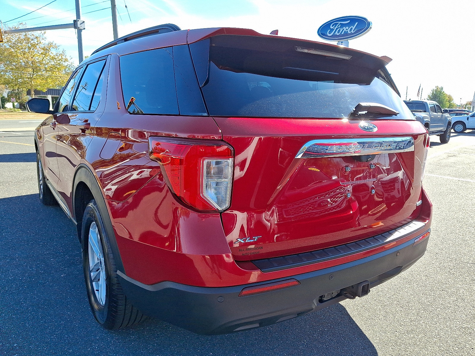 Certified 2020 Ford Explorer XLT w/ Comfort Package image 8