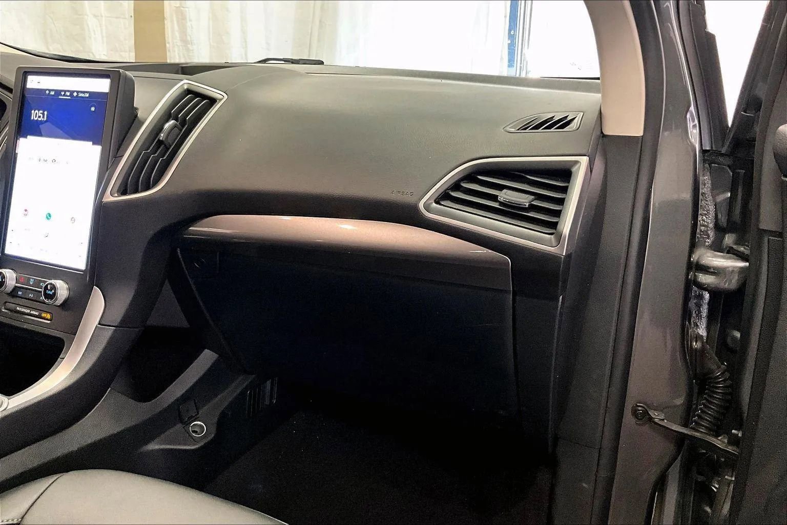 Certified 2024 Ford Edge SEL w/ Convenience Package image 15