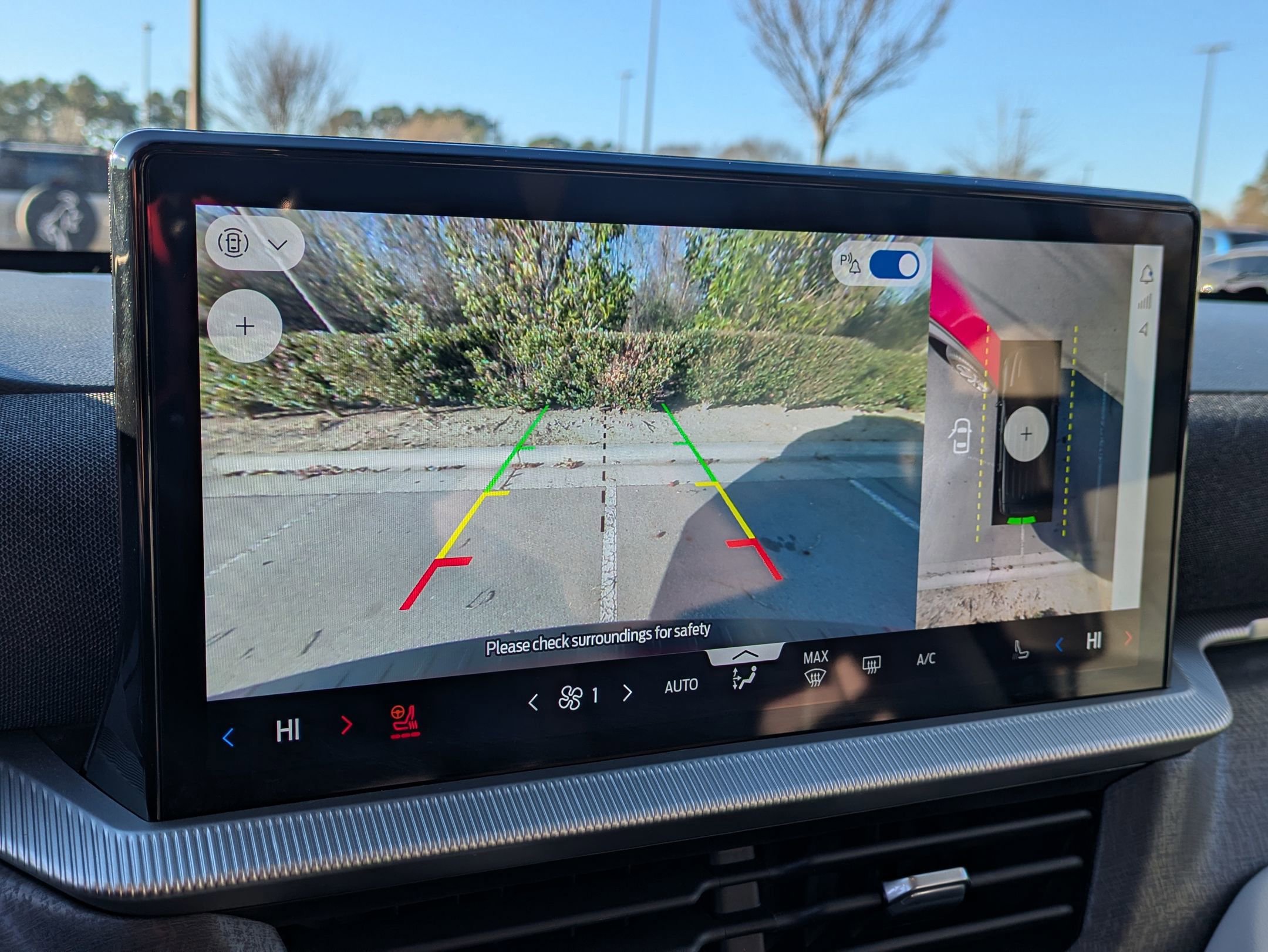 Certified 2025 Ford Explorer Platinum w/ Ultimate Package image 23