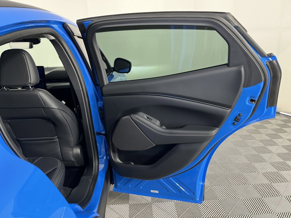 Certified 2023 Ford Mustang Mach-E Select image 28