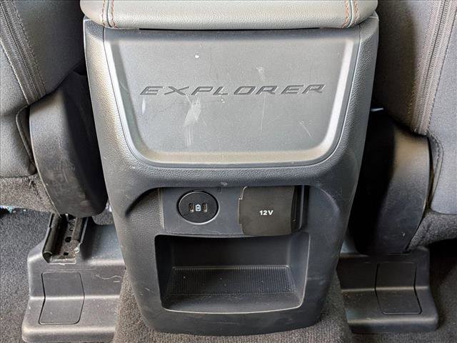 Certified 2025 Ford Explorer Active image 17