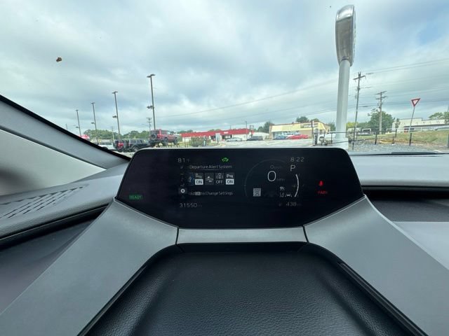 Used 2025 Toyota Prius LE FWD image 14