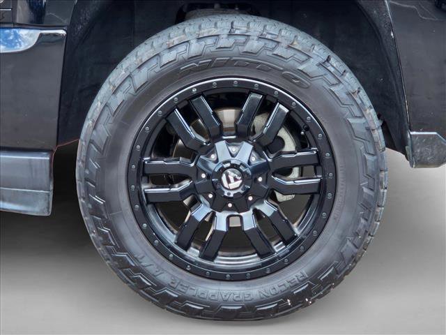 Used 2018 Chevrolet Silverado 1500 Custom w/ Texas Edition image 22