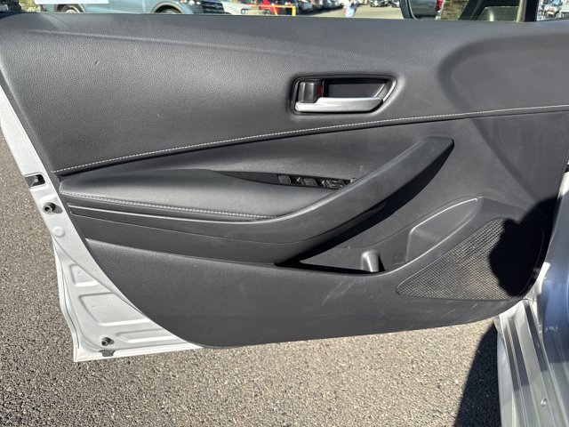 Used 2023 Toyota Corolla SE w/ SE Premium Package FWD image 11