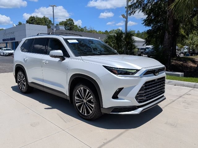 Used 2024 Toyota Grand Highlander AWD Hybrid image 2