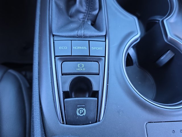 Used 2023 Toyota Camry XSE FWD image 23