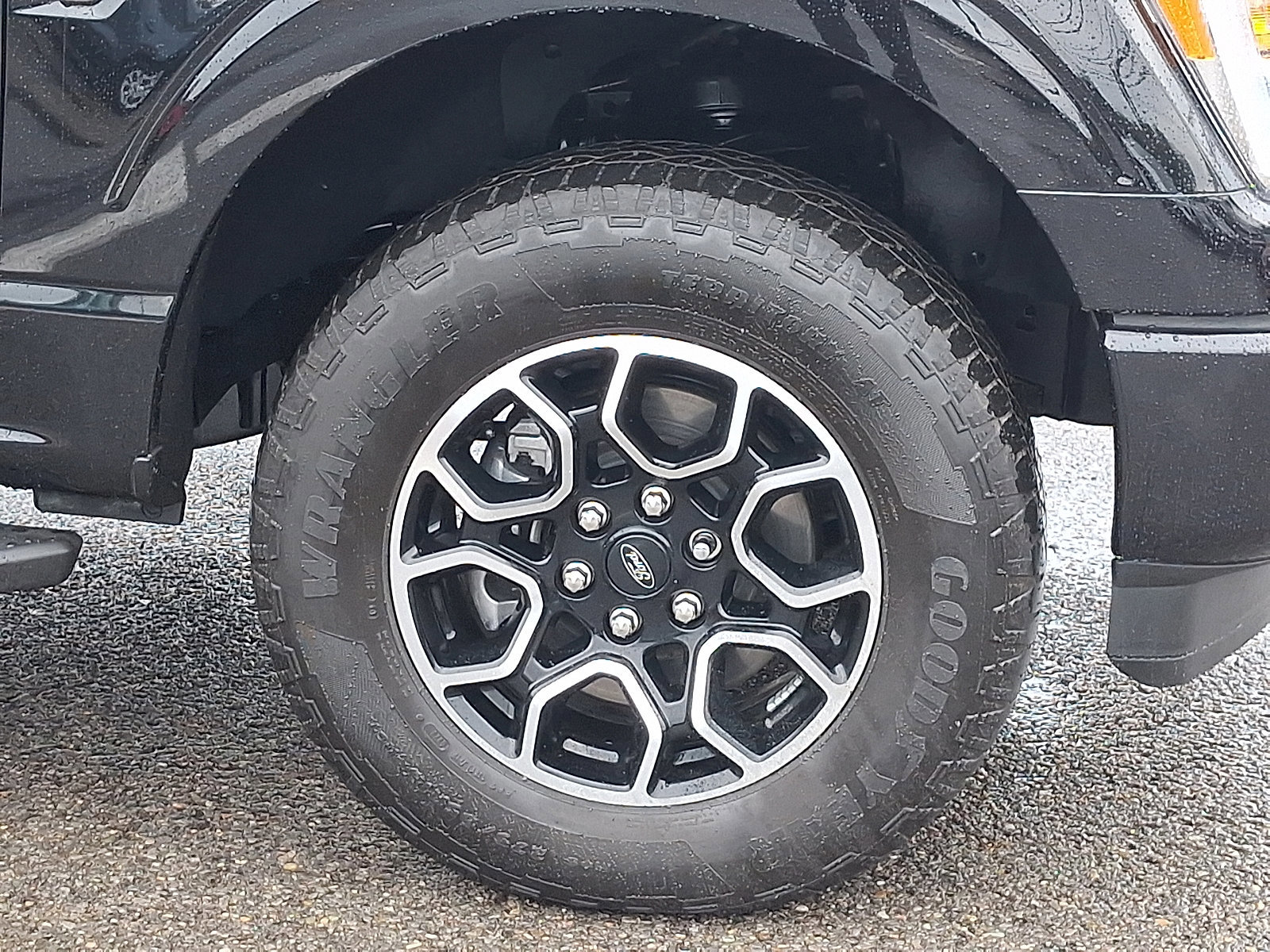 Certified 2023 Ford F150 XLT w/ Equipment Group 302A High image 8