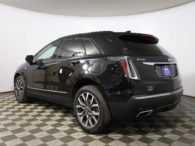 Used 2021 Cadillac XT5 Sportv image 2