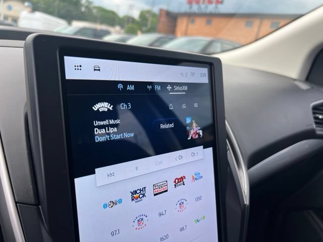 Certified 2024 Ford Edge SEL w/ Convenience Package AWD/4WD image 13