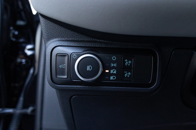 Certified 2025 Ford Explorer Active w/ Active Comfort Package image 14