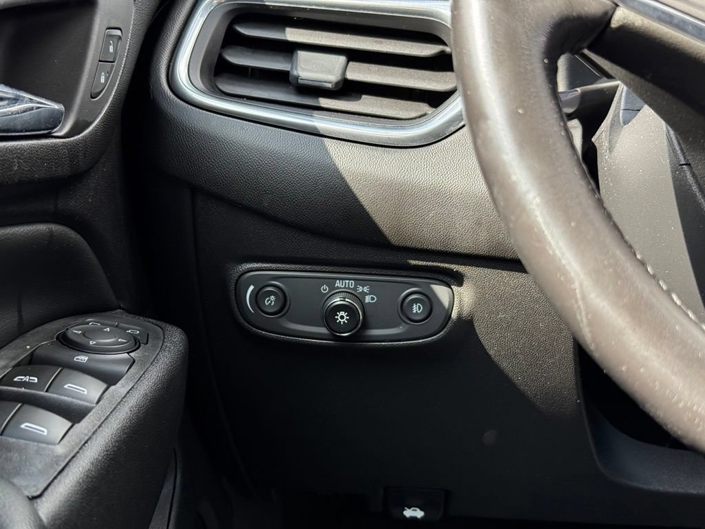 Used 2020 Chevrolet Equinox LT AWD/4WD image 33
