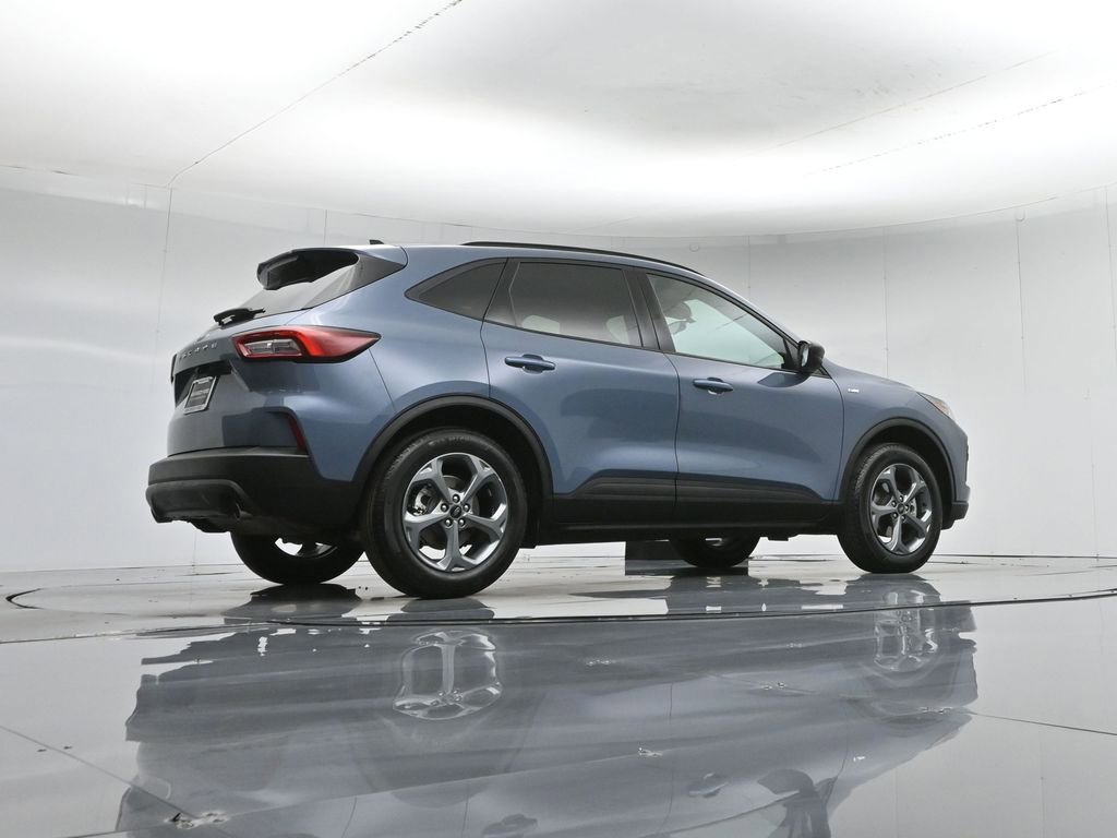Certified 2025 Ford Escape ST-Line FWD image 50