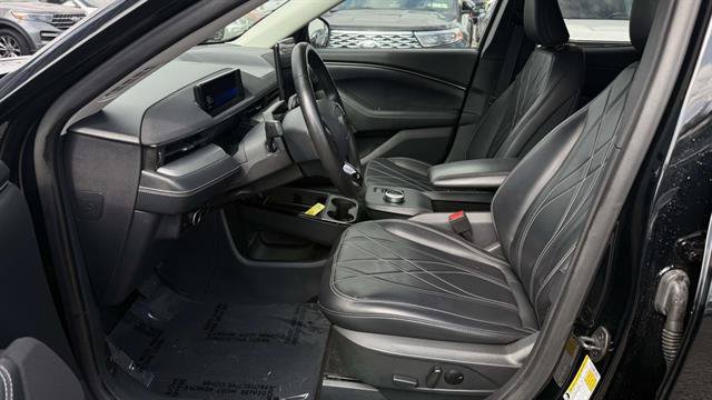Certified 2023 Ford Mustang Mach-E Select AWD/4WD image 10