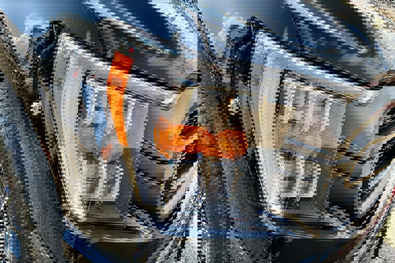 Certified 2023 Ford F150 XLT w/ Equipment Group 302A High image 27