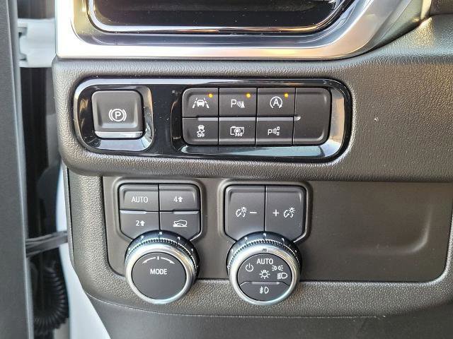 Used 2025 GMC Yukon Denali image 26