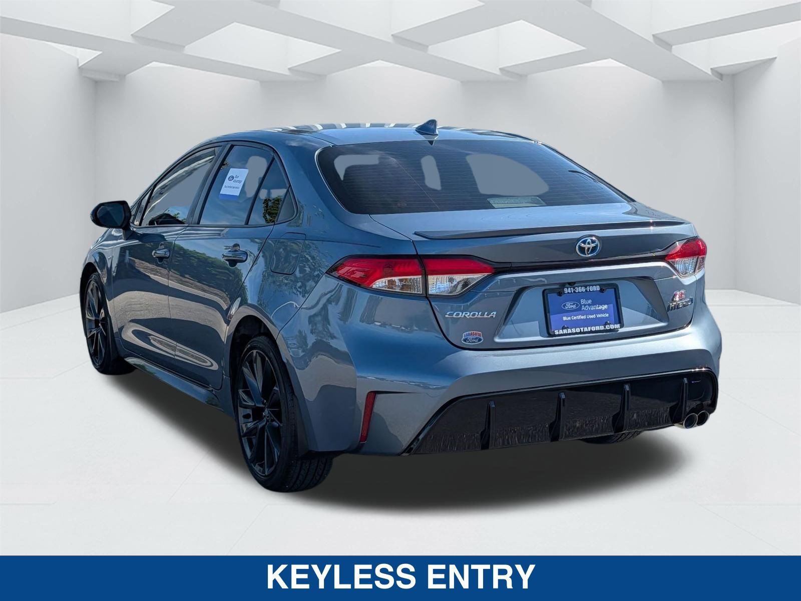 Used 2023 Toyota Corolla SE image 6