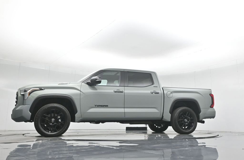 Used 2025 Toyota Tundra Limited image 21