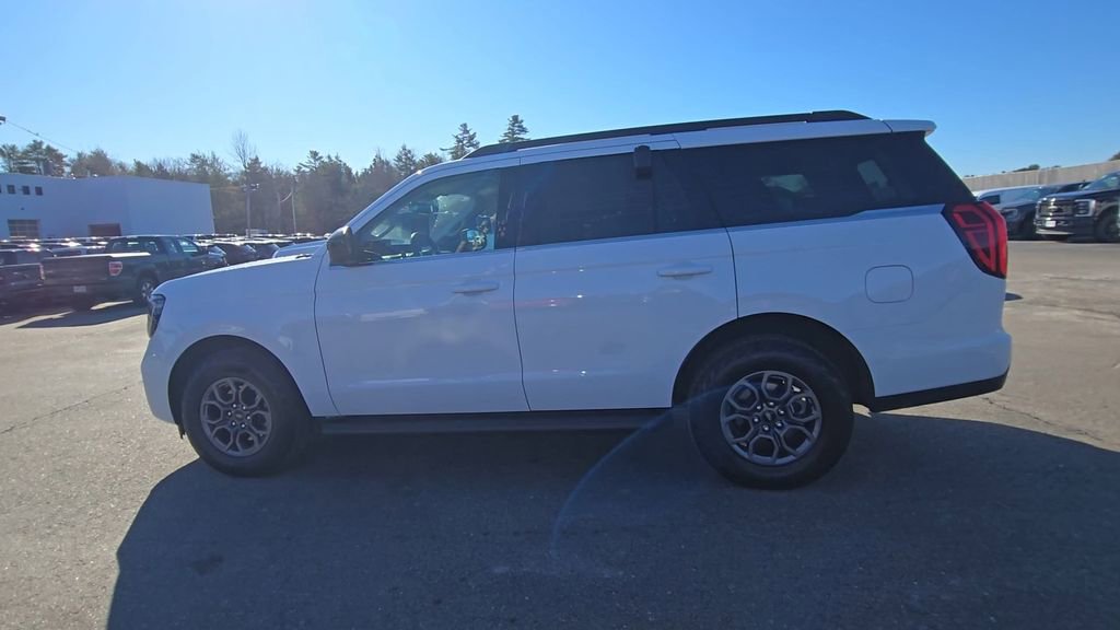 Certified 2025 Ford Expedition Active AWD/4WD image 16
