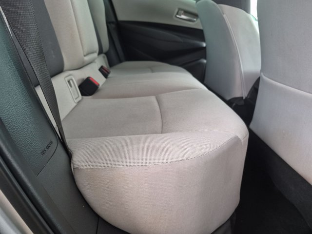 Used 2021 Toyota Corolla LE FWD image 19